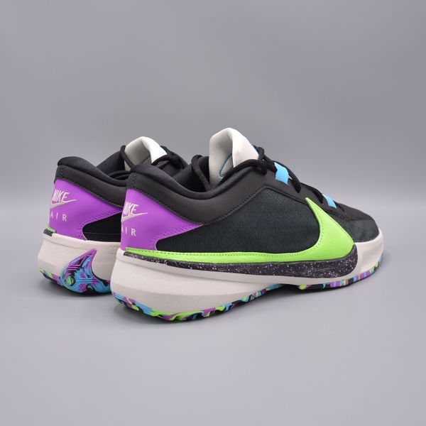 Кросівки Nike Zoom Freak 5 DX4985-002 фото