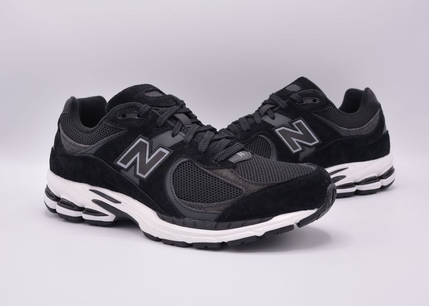 Кросівки New Balance 2002R M2002RBK фото