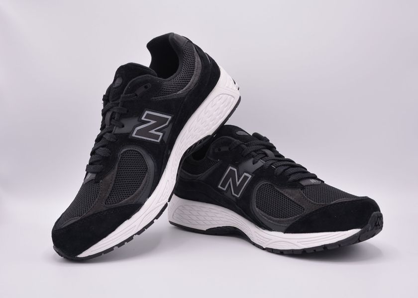 Кросівки New Balance 2002R M2002RBK фото
