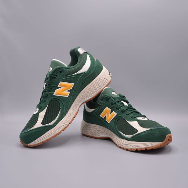 Кросівки New Balance 2002R M2002RAC фото